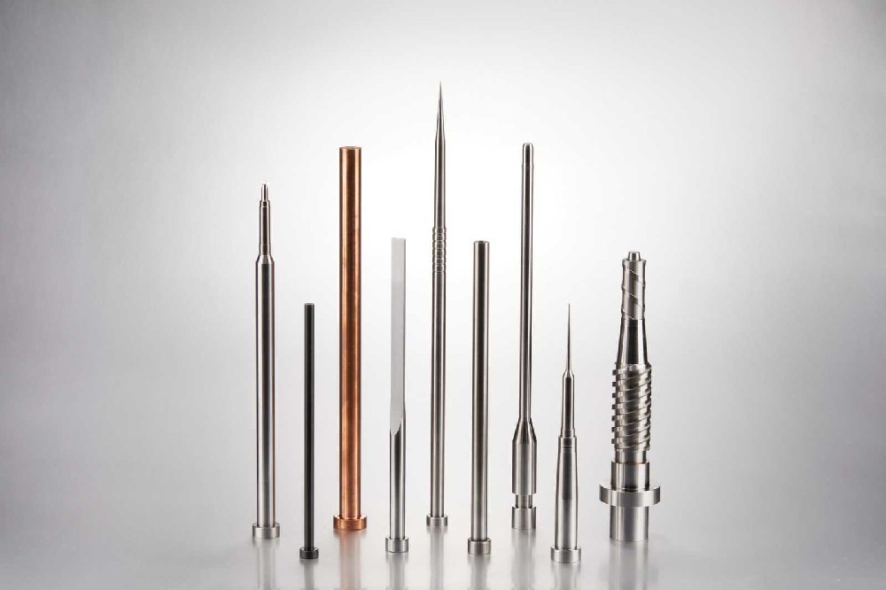 冷鐓模具合金材質(zhì)一般為什么材質(zhì)，多工位冷鐓機(jī)模具原理
